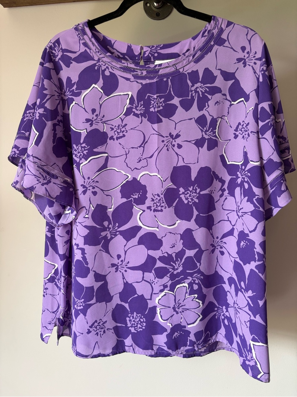 Liz Claiborne Purple Floral Short Sleeve Blouse